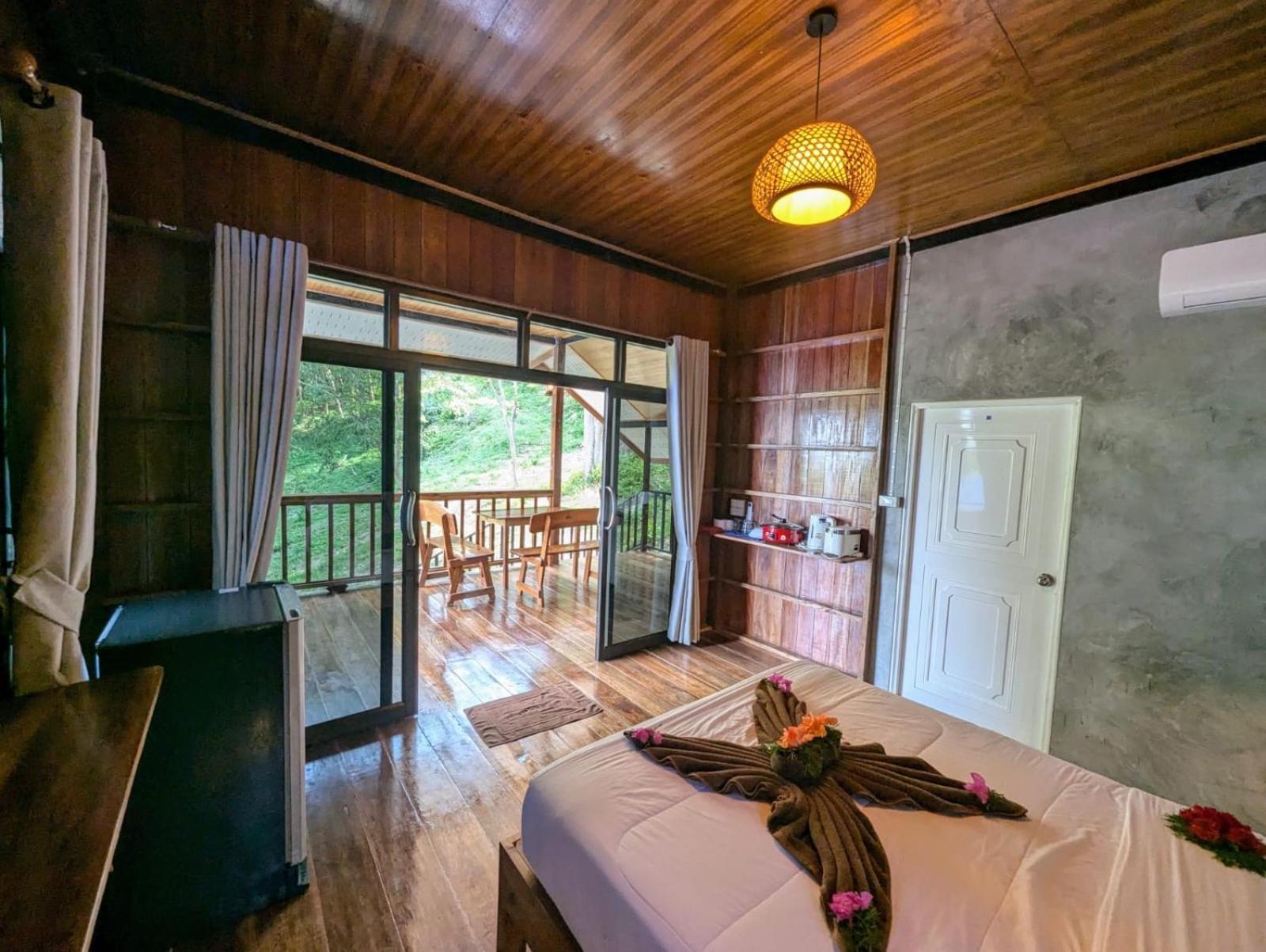 Koh Jum Serenity Resort Esterno foto